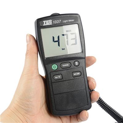 臺(tái)灣泰仕TES-1337數(shù)字照度計(jì)圖片2