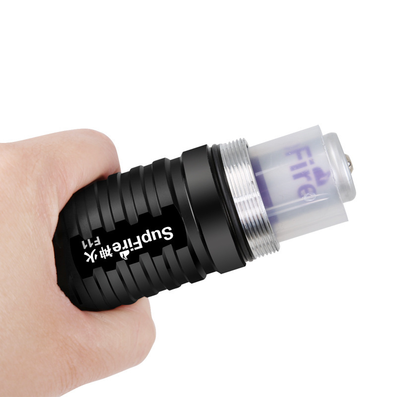 神火F11-T XPE強(qiáng)光戶(hù)外防水手電筒圖片1